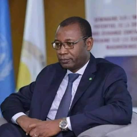 الوزير سيد أحمد ولد محمد يسلم رسالة خطية من رئيس الجمهورية غزواني، إلى رئيس جمهورية مدغشقر مايكل راندريانيرينا