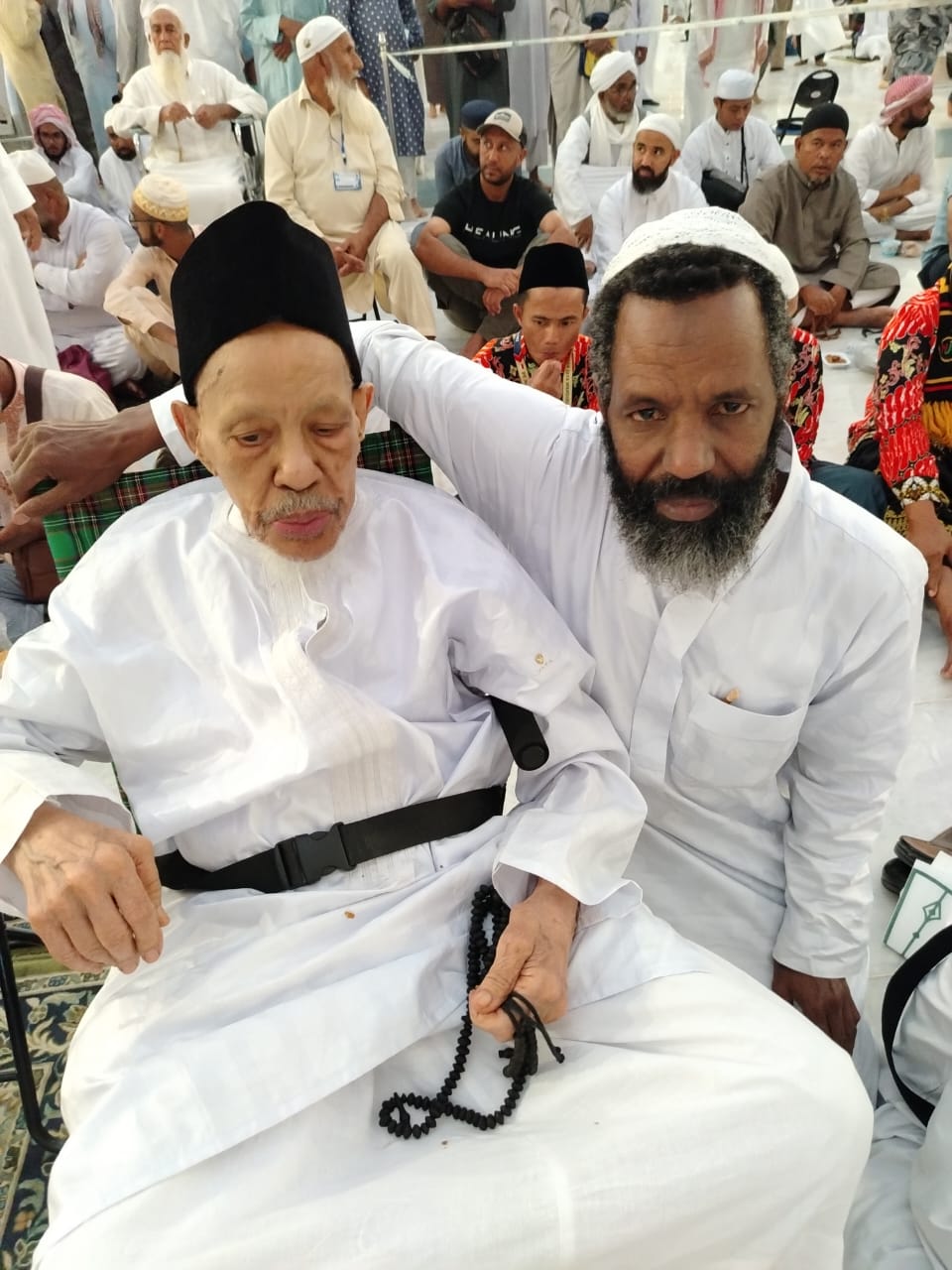 وفاة رجل الأعمال ماء العينين ولد النور والد تكيبر الزوجة السابقة للريئس عزيز