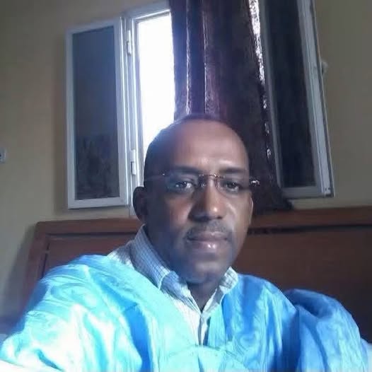 توضيح هام : الفنان أماكه ولد أسلمو ولد دندني يتمتع بصحة جيدة ولله الحمد