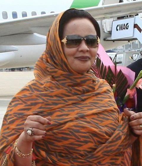 حرم الرئيس الموريتاني تكيبر بنت أحمد